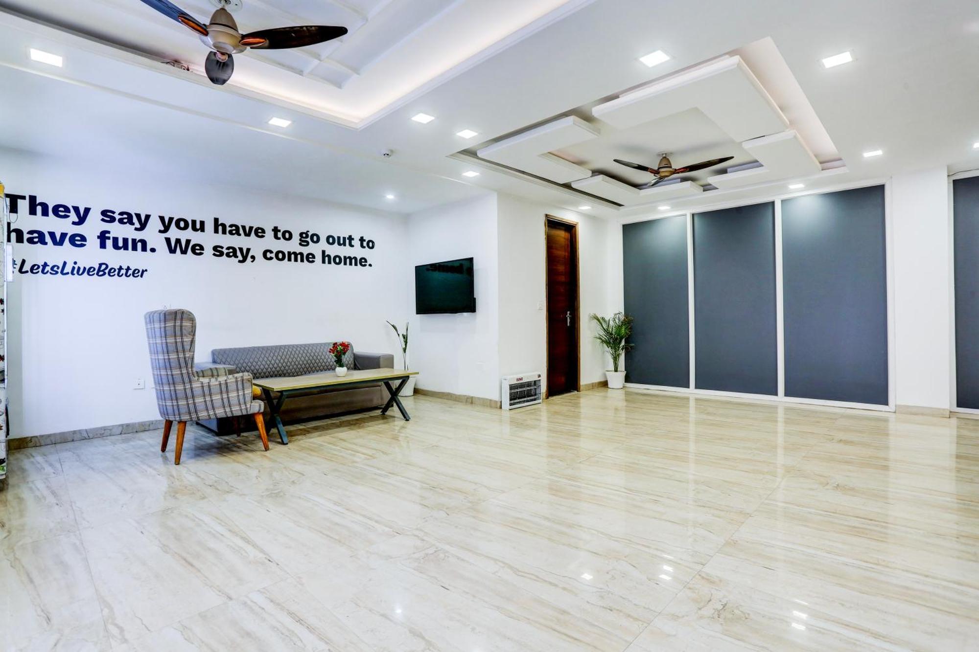 Hotel Greysky Medicity Gurgaon Exterior foto