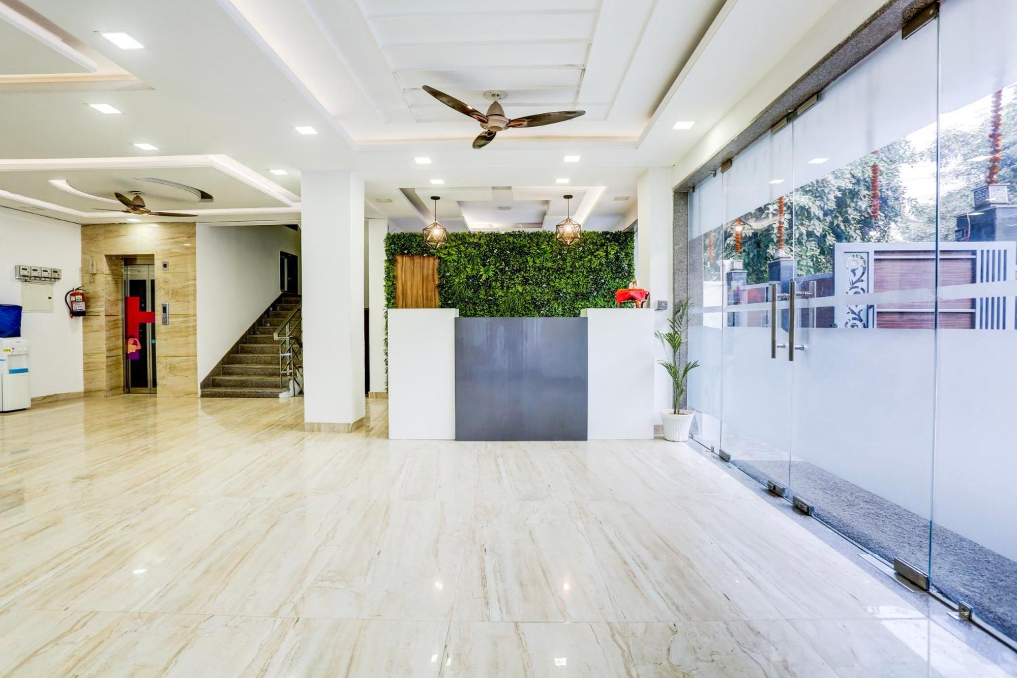 Hotel Greysky Medicity Gurgaon Exterior foto